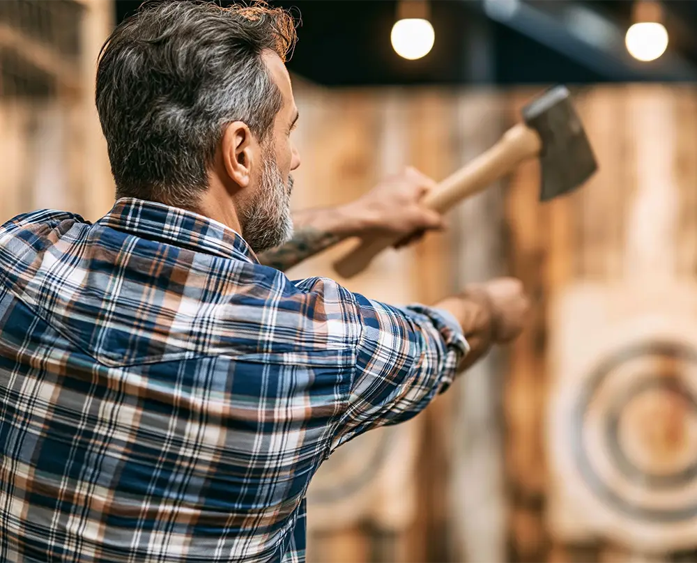 man axe throwing