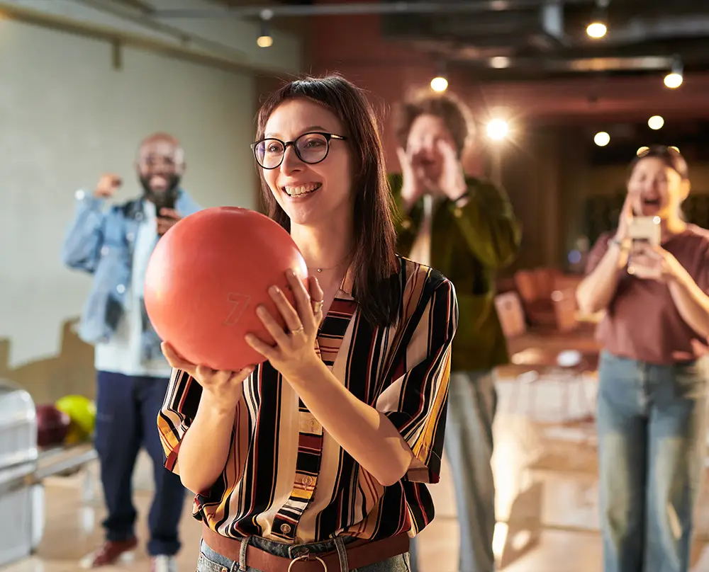 team building opportunities at Bowl 32 in Noblesville IN